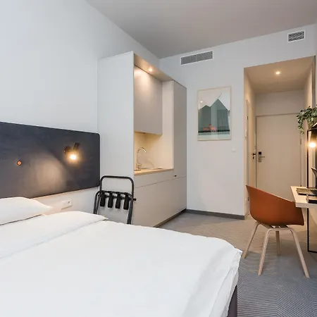 Hotel Platinum Hotel&residence Wilanow 3*